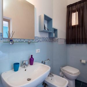 Private Bathroom King Room